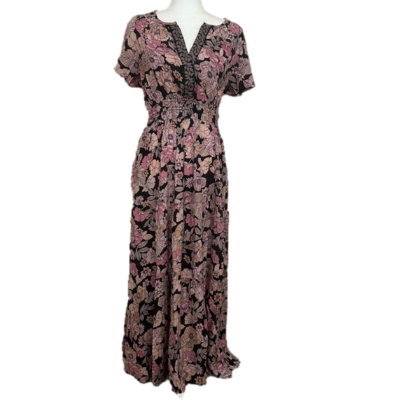 NATURAL LIFE Dresses & Skirts - Natural Life Floral Tiered Maxi V-Neck NWT